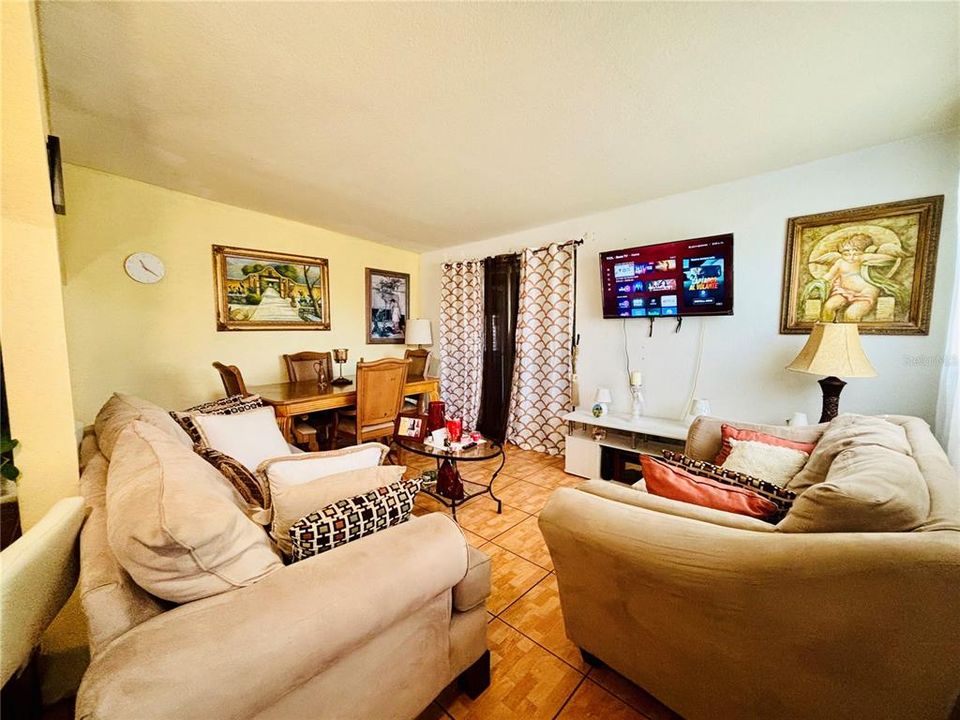 На продажу: $290,000 (3 спален, 3 ванн, 1188 Квадратных фут)