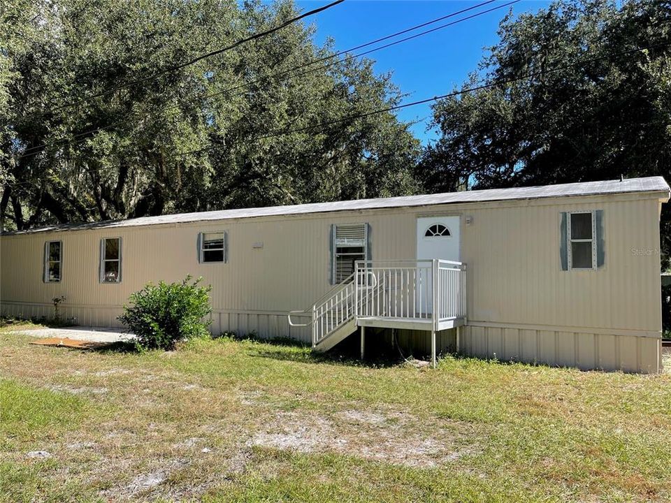 For Rent: $1,585 (2 beds, 2 baths, 744 Square Feet)