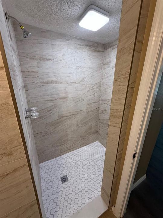 待售: $299,900 (3 贝兹, 2 浴室, 1757 平方英尺)