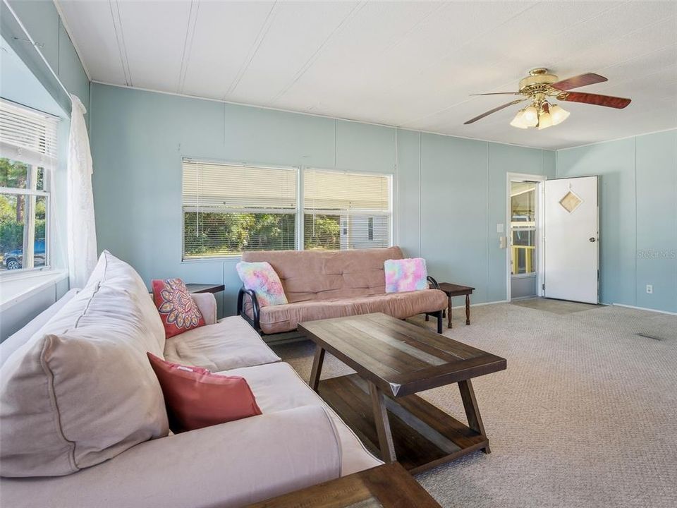 待售: $147,500 (2 贝兹, 2 浴室, 1152 平方英尺)