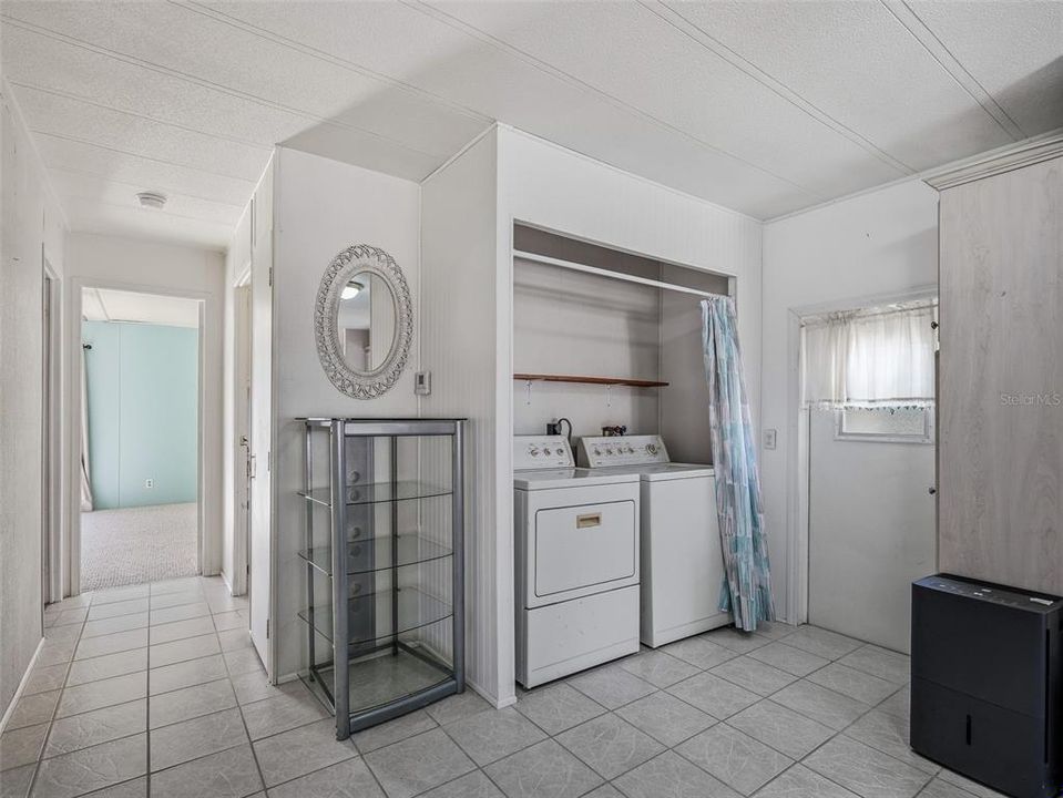 待售: $147,500 (2 贝兹, 2 浴室, 1152 平方英尺)