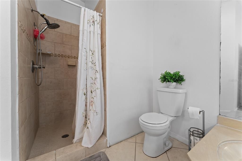 На продажу: $344,900 (3 спален, 2 ванн, 1712 Квадратных фут)