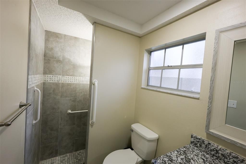 出租: $2,200 (3 贝兹, 2 浴室, 1771 平方英尺)