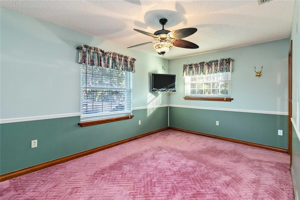 For Sale: $730,000 (5 beds, 3 baths, 3126 Square Feet)