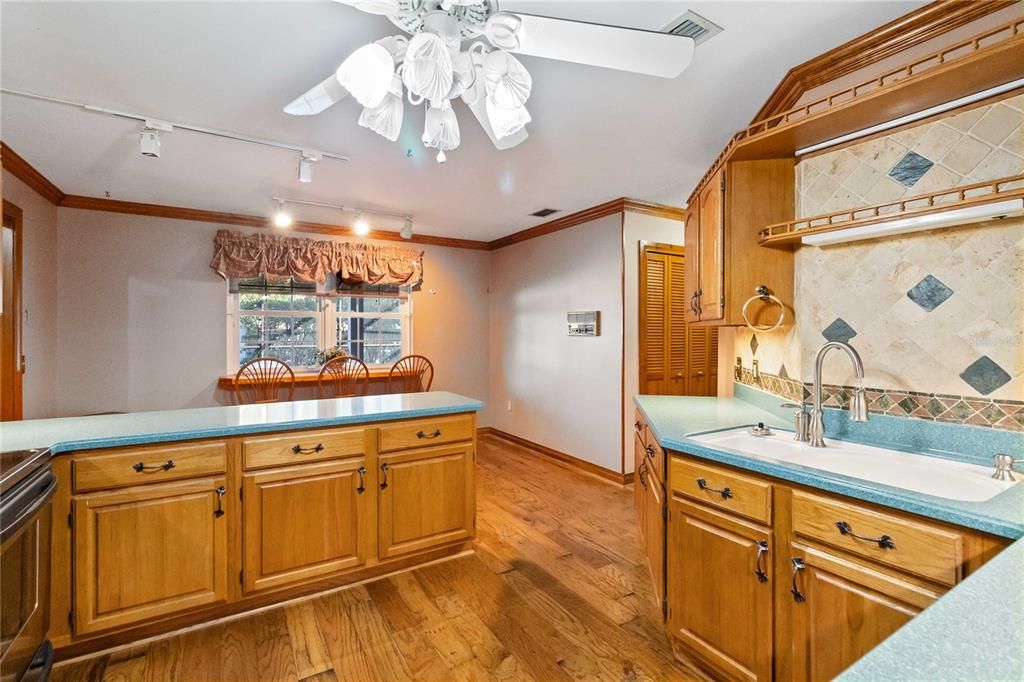 For Sale: $730,000 (5 beds, 3 baths, 3126 Square Feet)