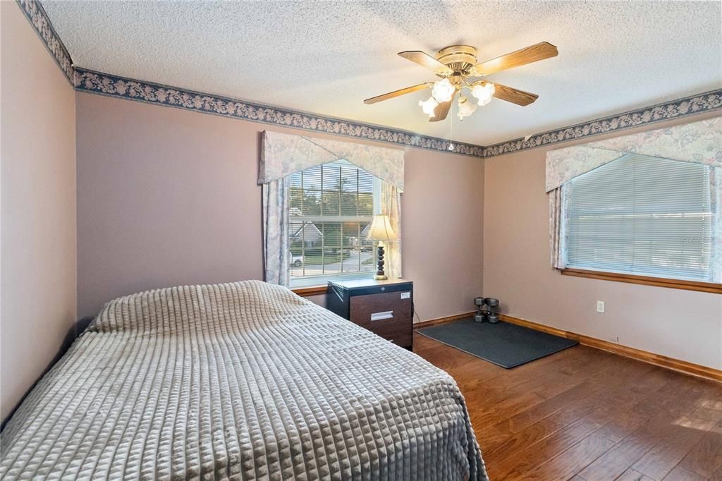 For Sale: $730,000 (5 beds, 3 baths, 3126 Square Feet)