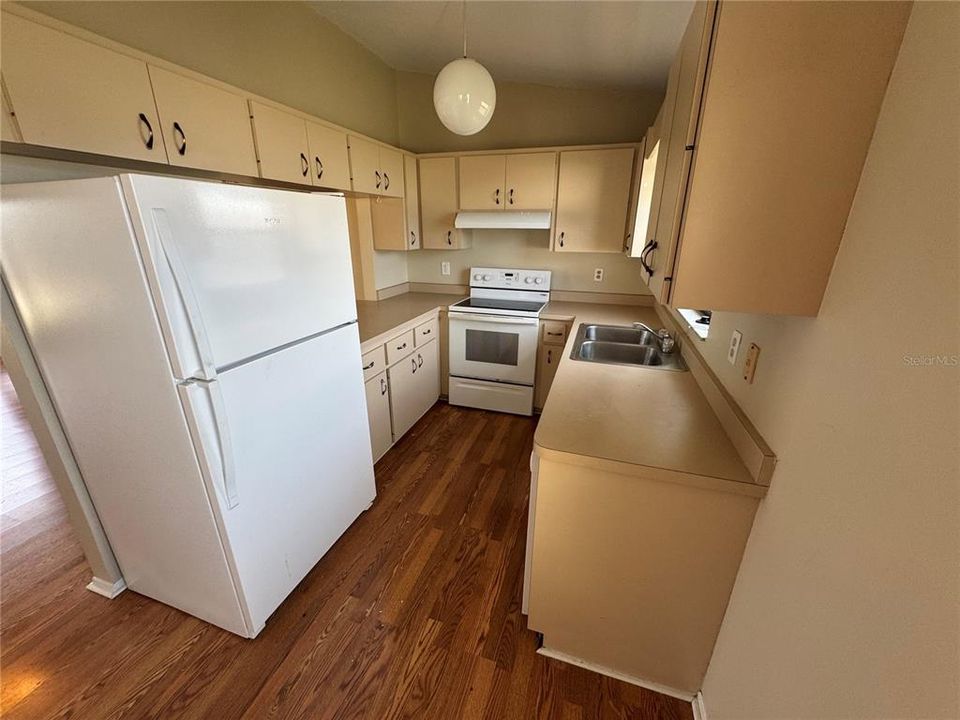 En Renta: $2,150 (3 camas, 2 baños, 1234 Pies cuadrados)