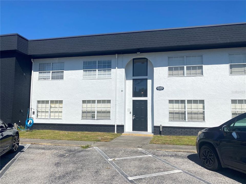 В аренду: $1,000 (0 спален, 1 ванн, 427 Квадратных фут)