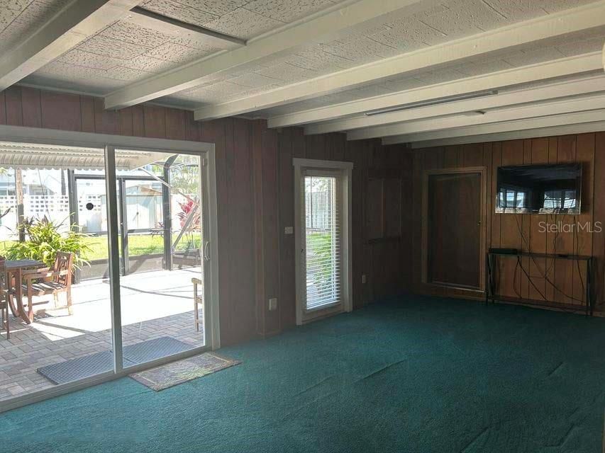 待售: $549,500 (3 贝兹, 1 浴室, 127 平方英尺)