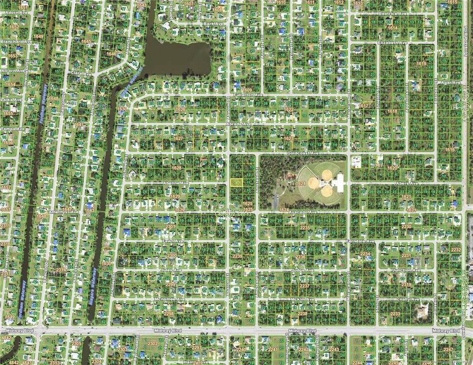 На продажу: $18,900 (0.23 acres)