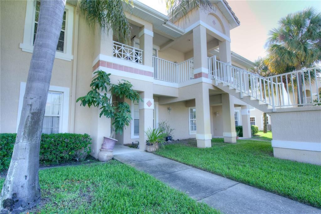 For Rent: $1,750 (2 beds, 2 baths, 1013 Square Feet)