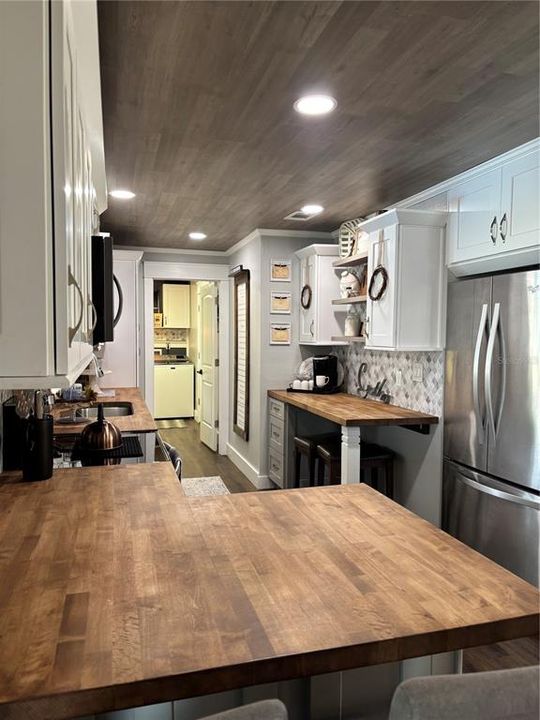 En Venta: $449,000 (4 camas, 2 baños, 2496 Pies cuadrados)