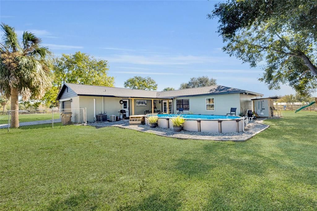 En Venta: $449,000 (4 camas, 2 baños, 2496 Pies cuadrados)