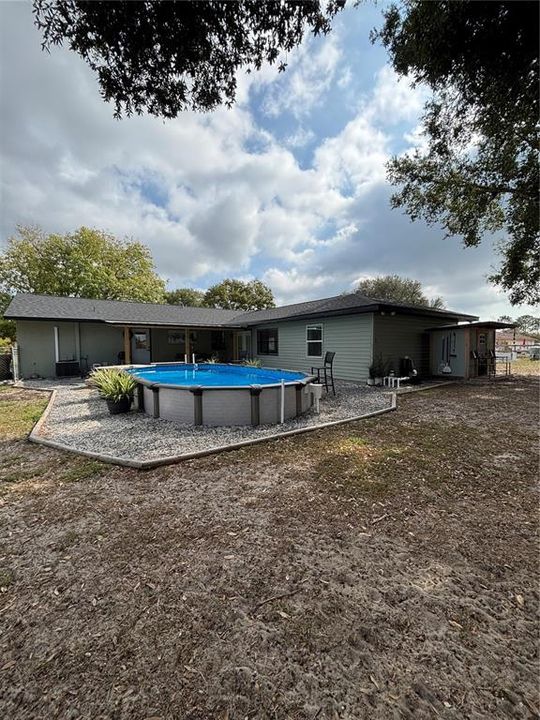 En Venta: $449,000 (4 camas, 2 baños, 2496 Pies cuadrados)