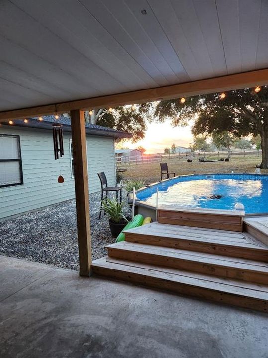 En Venta: $449,000 (4 camas, 2 baños, 2496 Pies cuadrados)