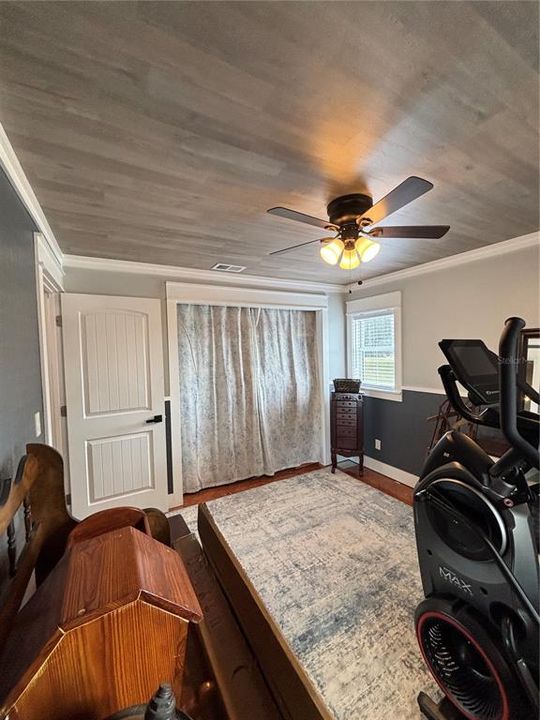 En Venta: $449,000 (4 camas, 2 baños, 2496 Pies cuadrados)