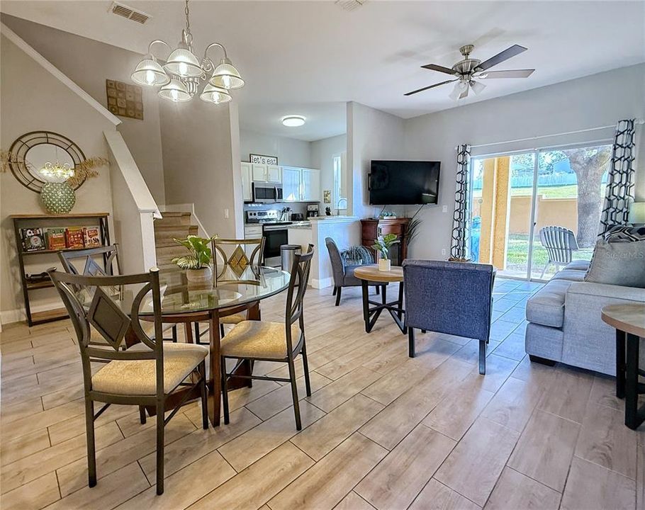 For Sale: $265,000 (4 beds, 3 baths, 1492 Square Feet)