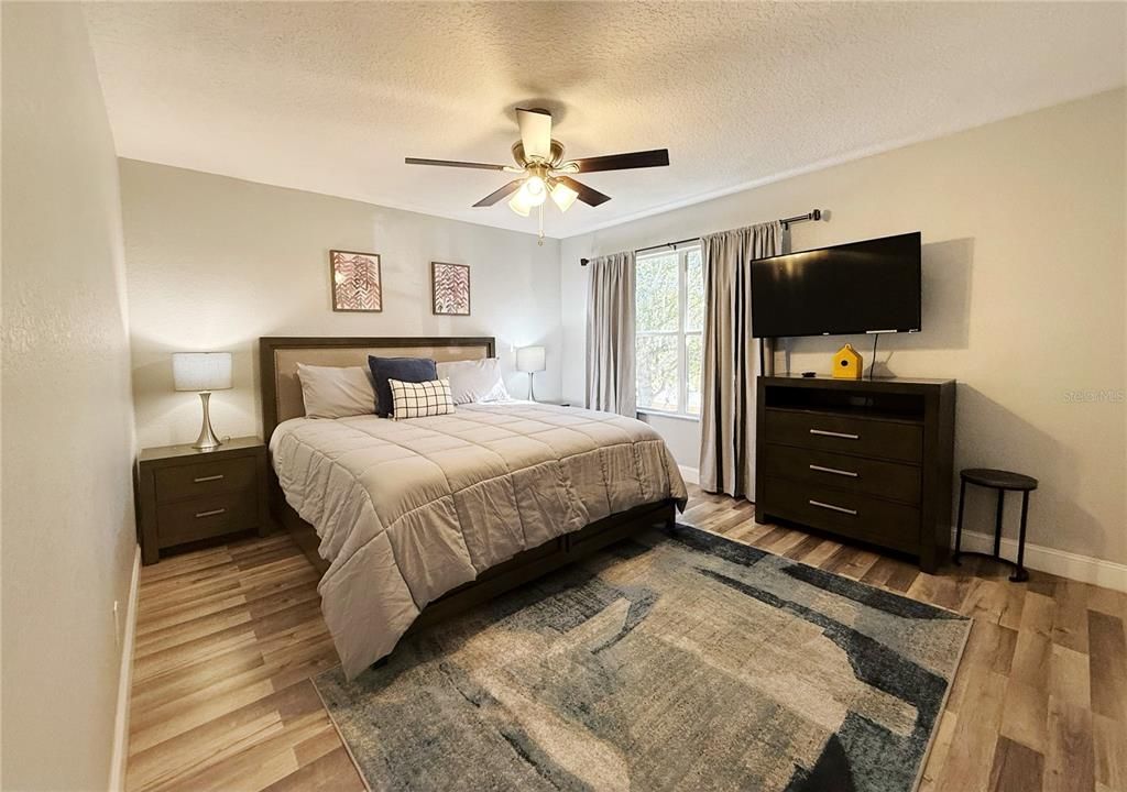 For Sale: $265,000 (4 beds, 3 baths, 1492 Square Feet)