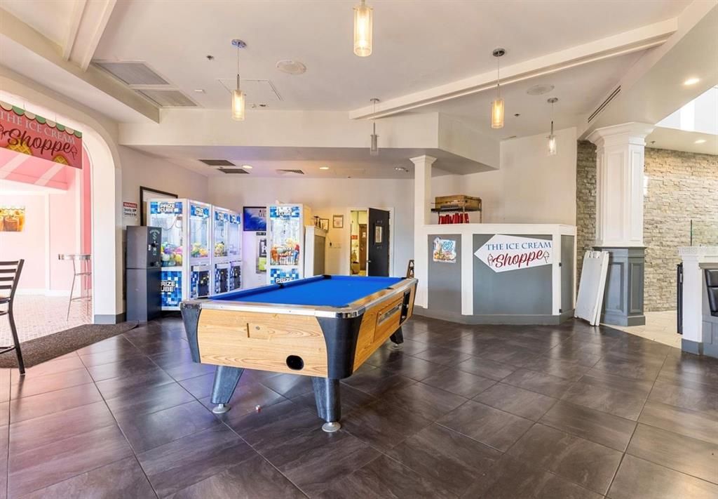 For Sale: $265,000 (4 beds, 3 baths, 1492 Square Feet)