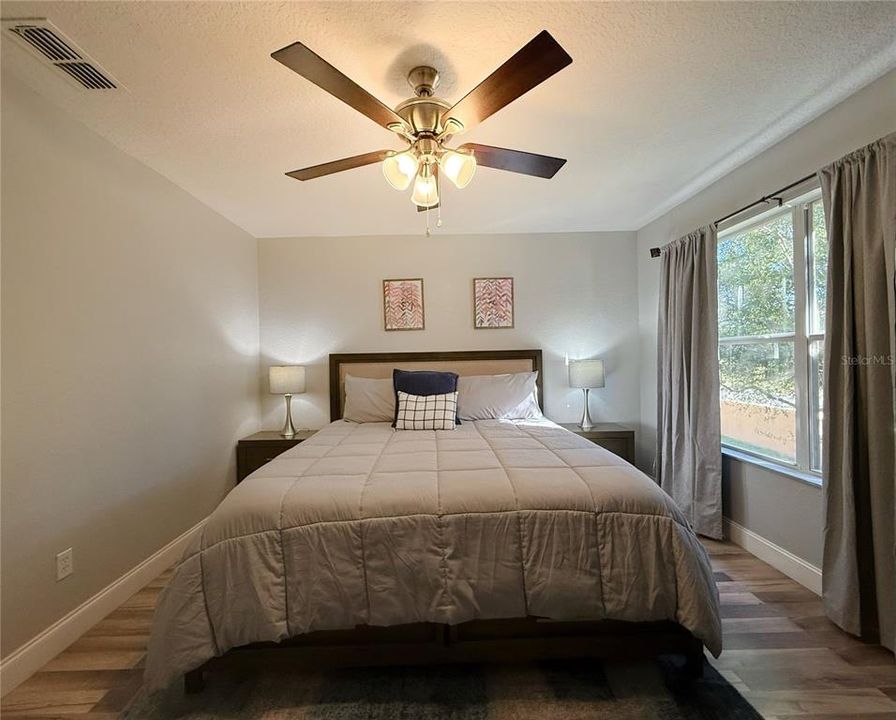 For Sale: $265,000 (4 beds, 3 baths, 1492 Square Feet)