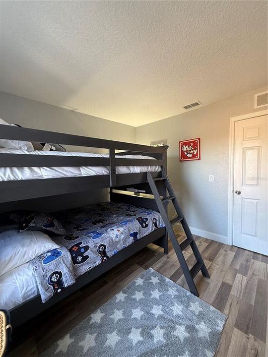 For Sale: $265,000 (4 beds, 3 baths, 1492 Square Feet)