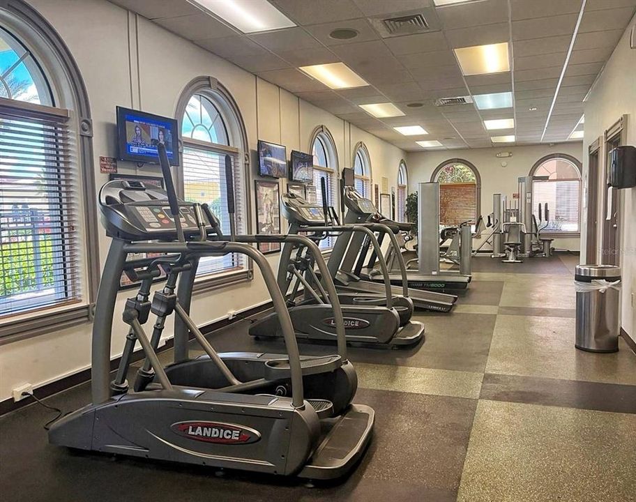 For Sale: $265,000 (4 beds, 3 baths, 1492 Square Feet)