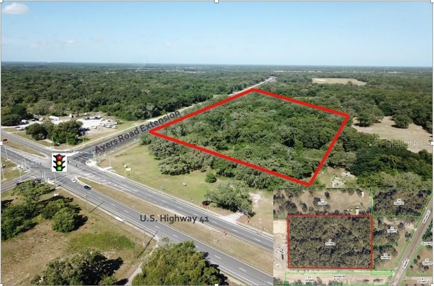 For Sale: $4,900,000 (13.60 acres)