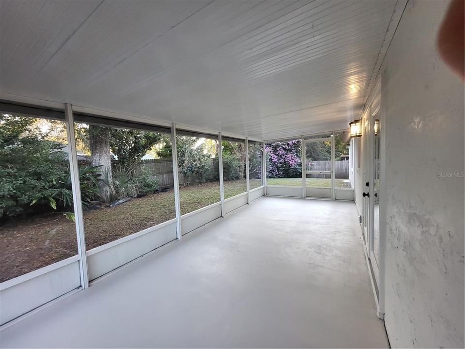 Active With Contract: $357,800 (4 beds, 2 baths, 1582 Square Feet)