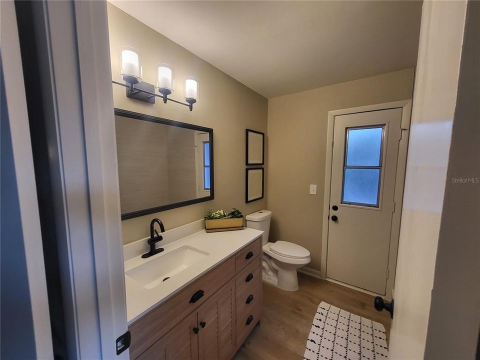 Active With Contract: $357,800 (4 beds, 2 baths, 1582 Square Feet)