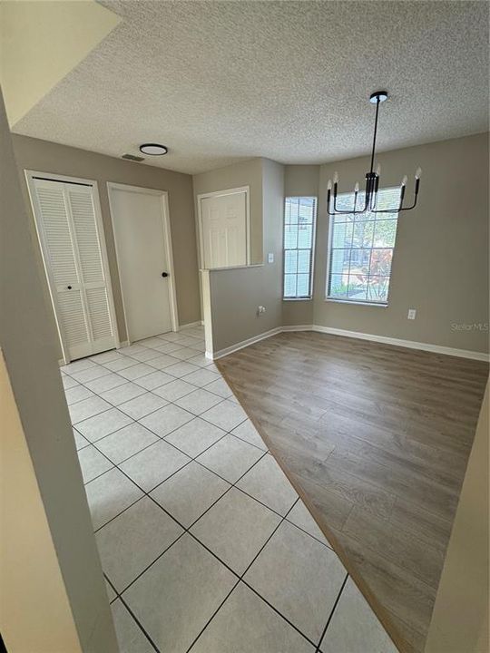 Active With Contract: $357,800 (4 beds, 2 baths, 1582 Square Feet)