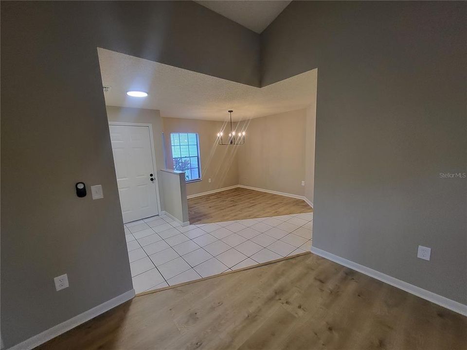 Active With Contract: $357,800 (4 beds, 2 baths, 1582 Square Feet)