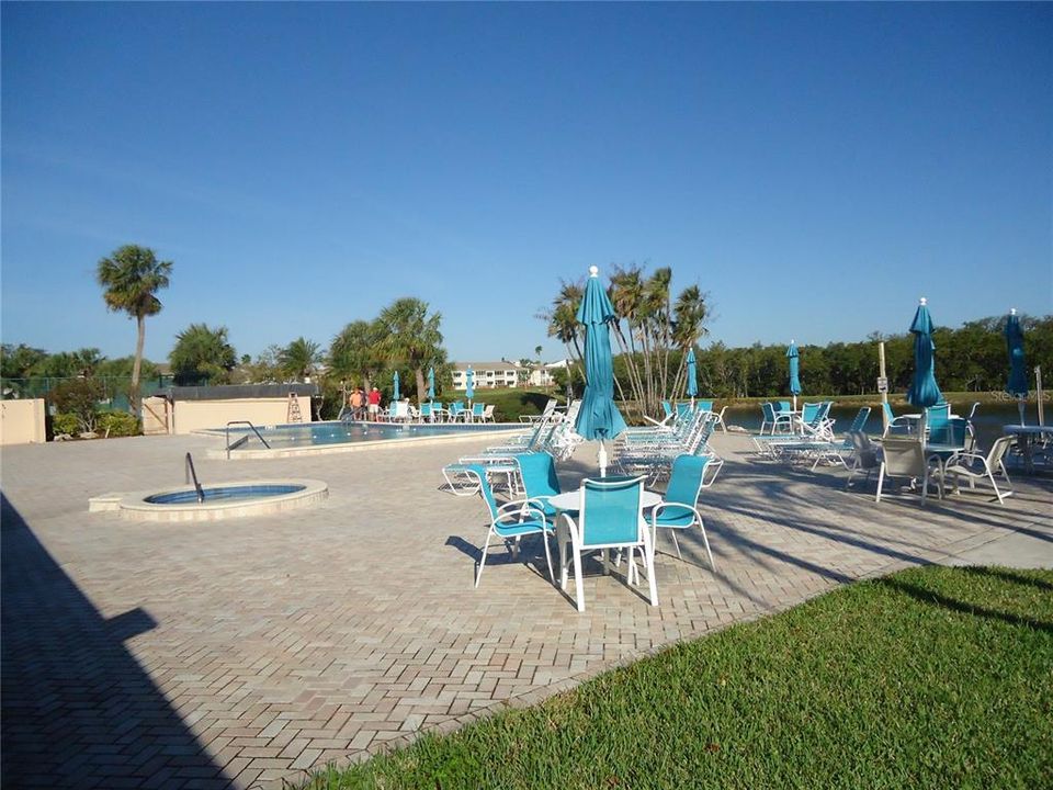 На продажу: $127,900 (1 спален, 1 ванн, 790 Квадратных фут)