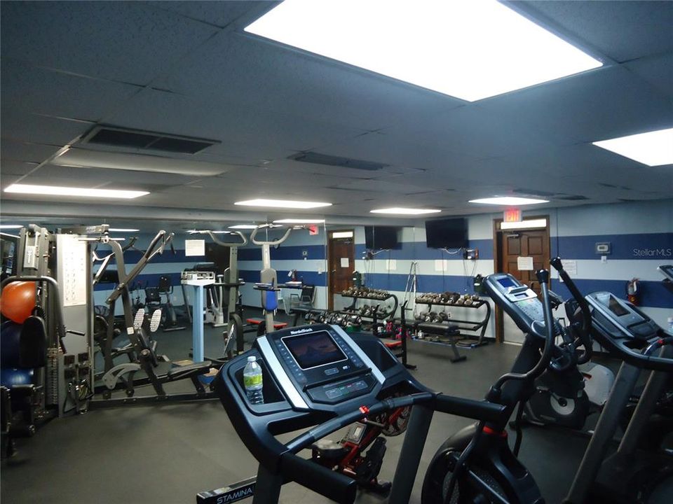 На продажу: $127,900 (1 спален, 1 ванн, 790 Квадратных фут)