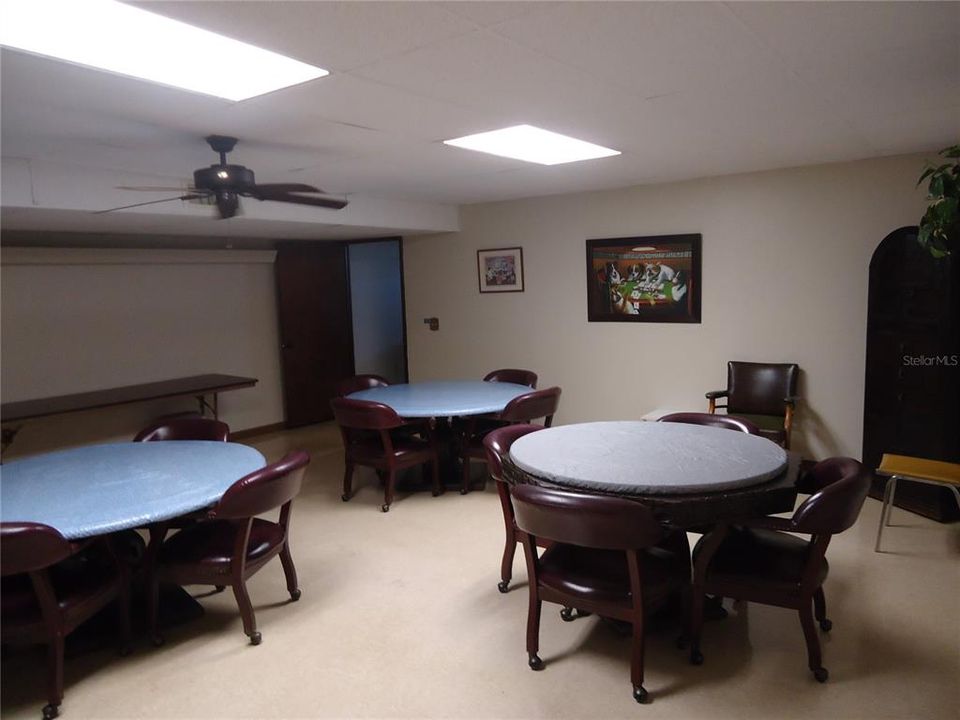 На продажу: $127,900 (1 спален, 1 ванн, 790 Квадратных фут)