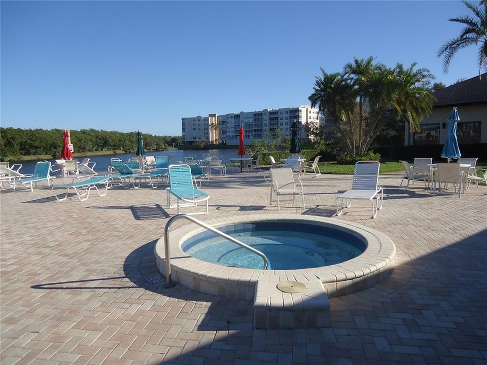 На продажу: $127,900 (1 спален, 1 ванн, 790 Квадратных фут)