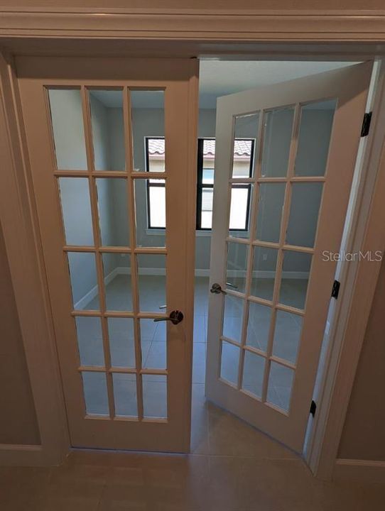 For Rent: $2,700 (2 beds, 2 baths, 1577 Square Feet)