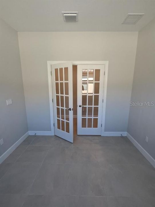 For Rent: $2,700 (2 beds, 2 baths, 1577 Square Feet)