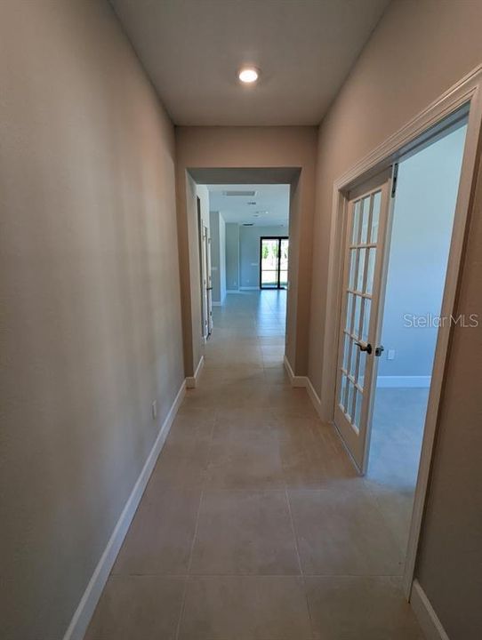 For Rent: $2,700 (2 beds, 2 baths, 1577 Square Feet)