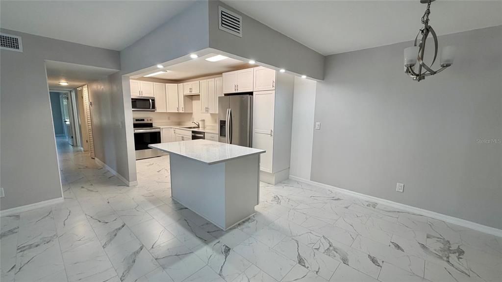 For Sale: $265,000 (3 beds, 2 baths, 1468 Square Feet)