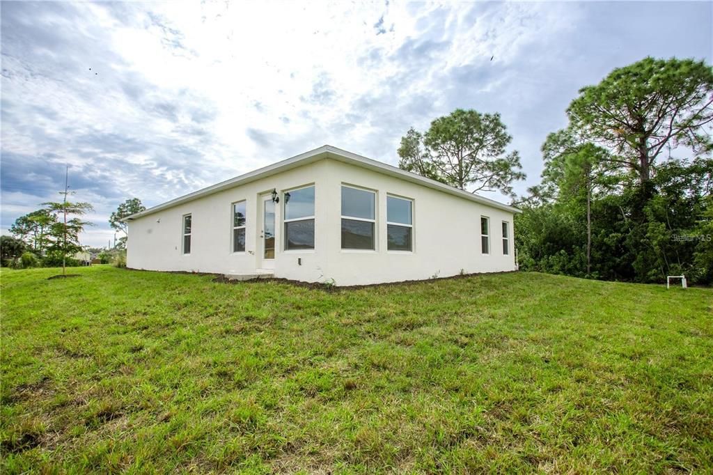 For Sale: $299,000 (4 beds, 2 baths, 1803 Square Feet)