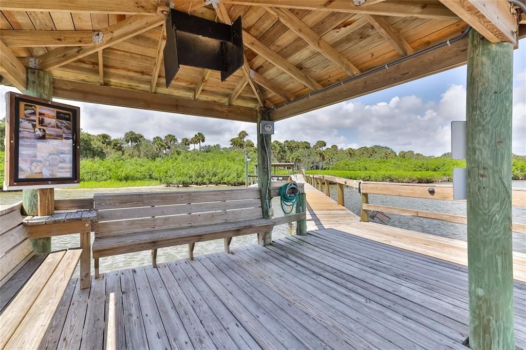 For Sale: $245,000 (2 beds, 2 baths, 1274 Square Feet)