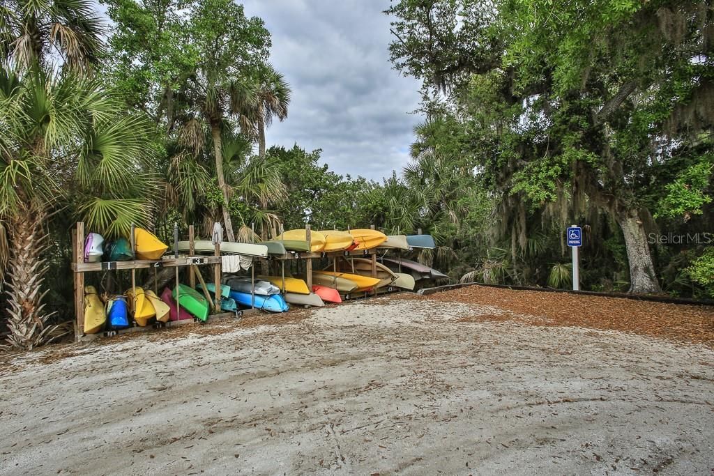 For Sale: $245,000 (2 beds, 2 baths, 1274 Square Feet)