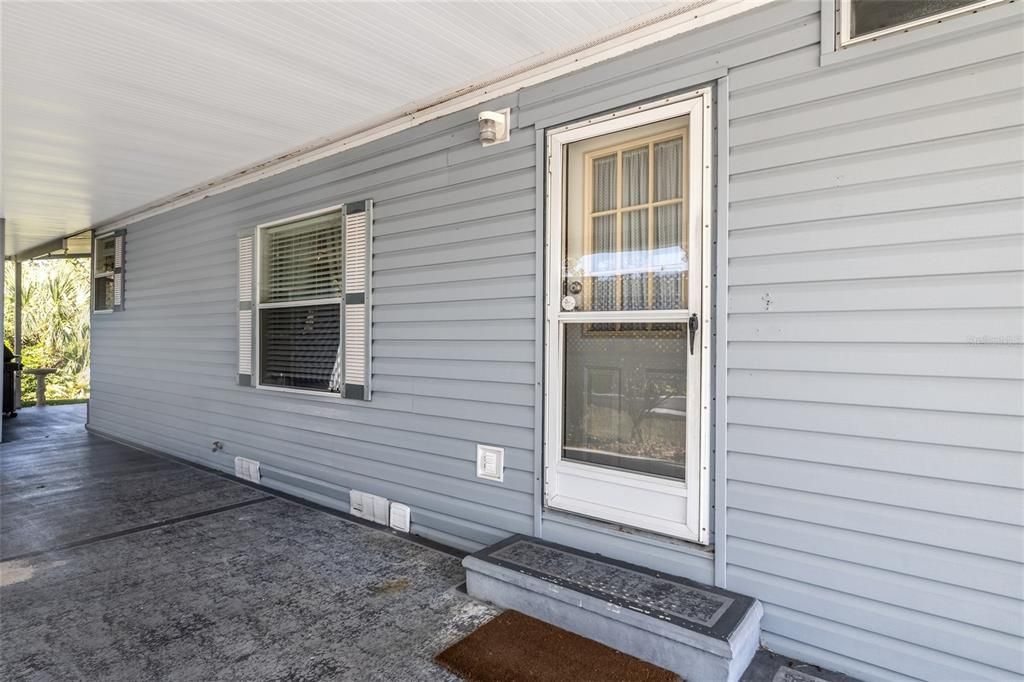 For Sale: $245,000 (2 beds, 2 baths, 1274 Square Feet)