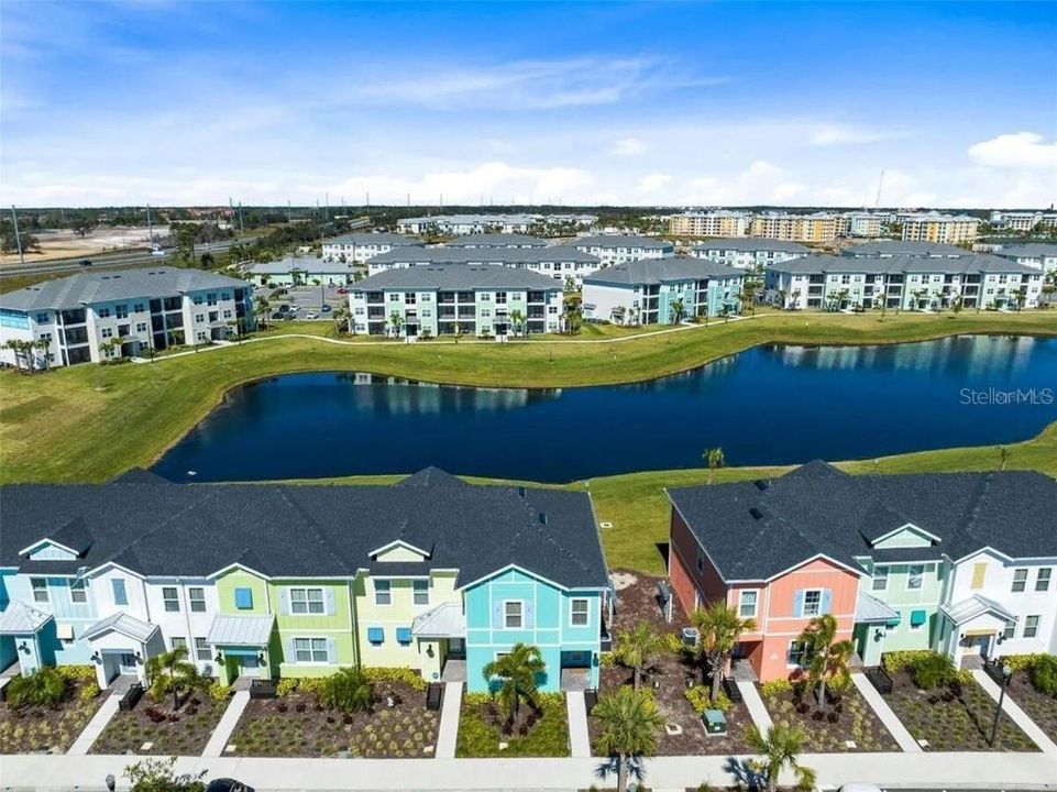 На продажу: $449,000 (4 спален, 3 ванн, 1712 Квадратных фут)