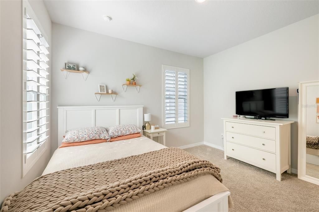 For Sale: $795,500 (3 beds, 2 baths, 2536 Square Feet)