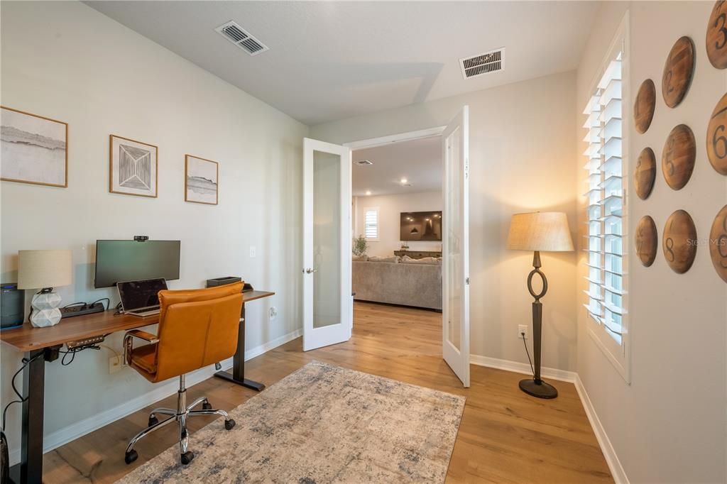 For Sale: $795,500 (3 beds, 2 baths, 2536 Square Feet)