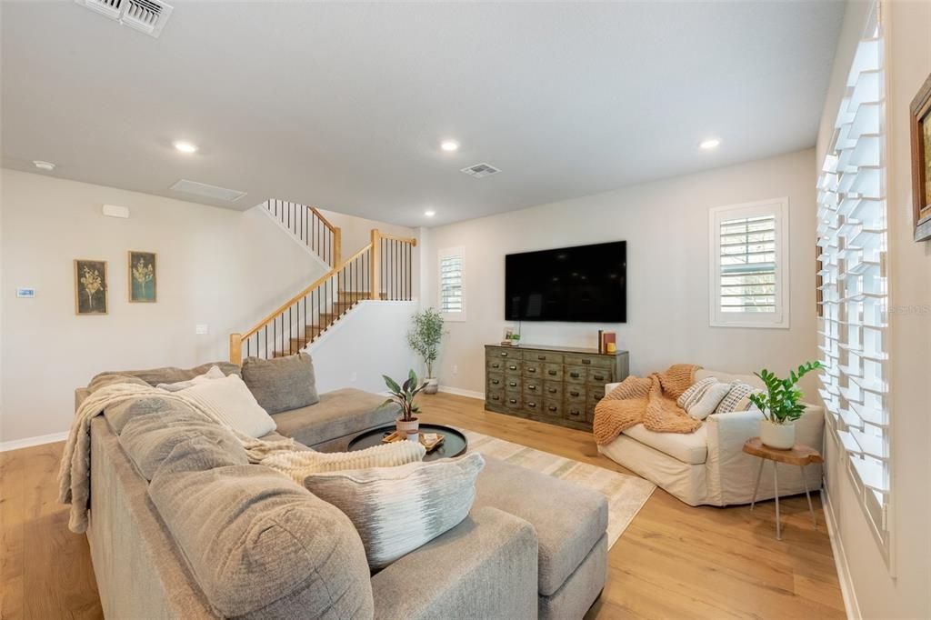 For Sale: $795,500 (3 beds, 2 baths, 2536 Square Feet)