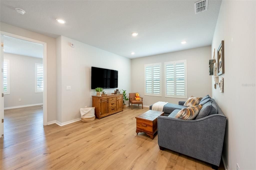 For Sale: $795,500 (3 beds, 2 baths, 2536 Square Feet)