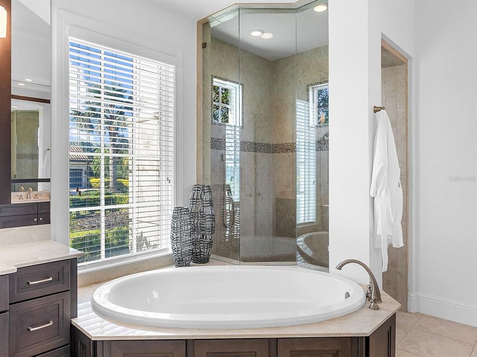 待售: $3,950,000 (4 贝兹, 5 浴室, 5566 平方英尺)