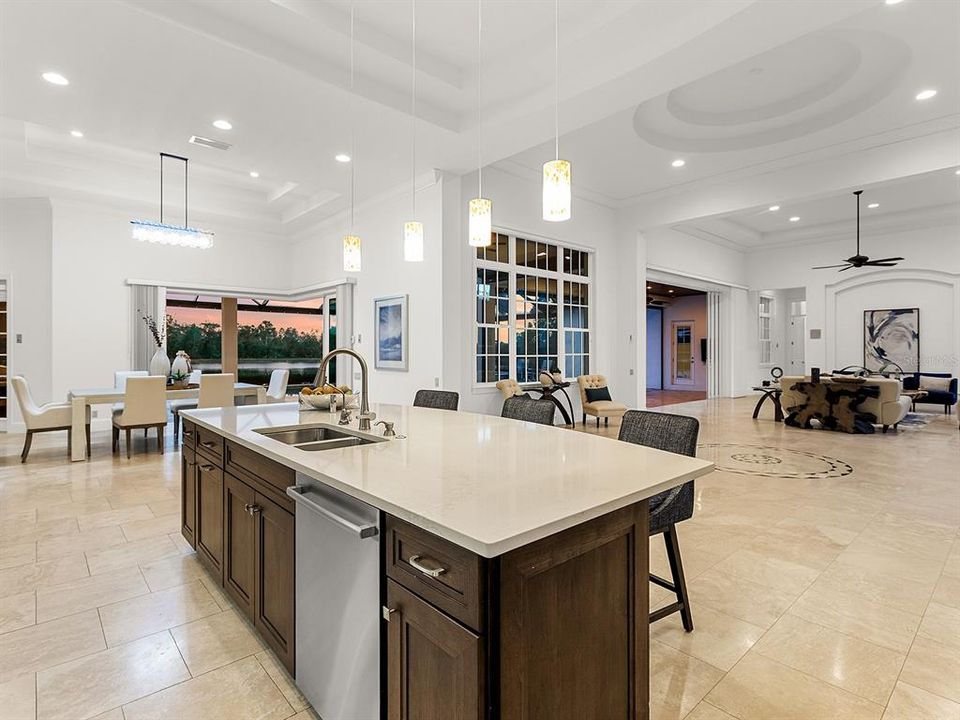 待售: $3,950,000 (4 贝兹, 5 浴室, 5566 平方英尺)